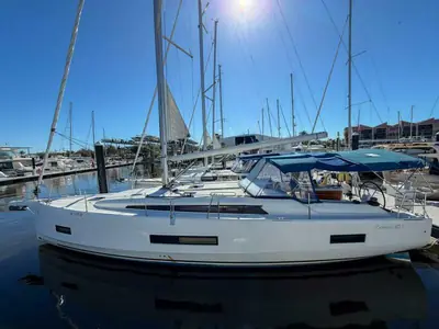 2022 Beneteau 40