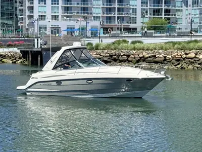 2011 Monterey 320 SPORT YACHT
