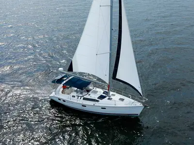 1999 Hunter 380