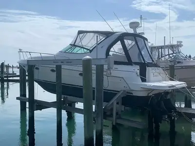 2003 Cruisers 3372 EXPRESS