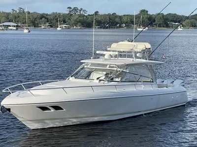 2009 Intrepid 430 Sport Yacht