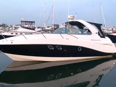 2010 Rinker 310 Express Cruiser