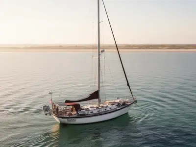 1988 Tayana Vancouver 42