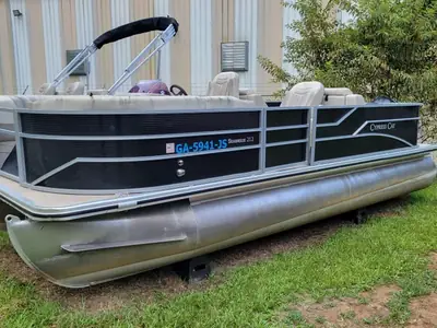 Cypress Cay 212