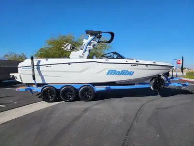 2026 Malibu 24 MXZ