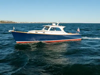 hinckley 36 Picnic Boat