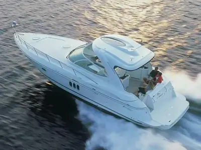 2006 Cruisers 420 Express