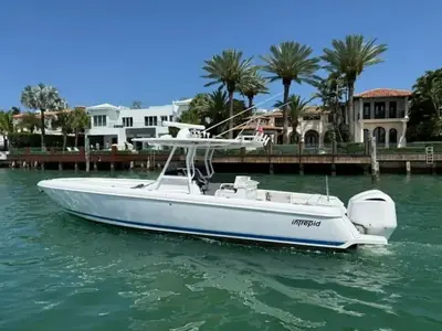 Intrepid 323 Open