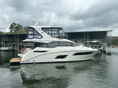 2017 Sea Ray Fly 460