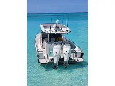 2018 Axopar 37 Sun Top
