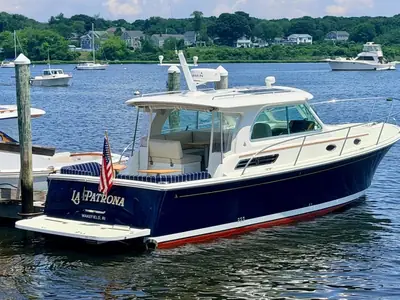 Back Cove 32