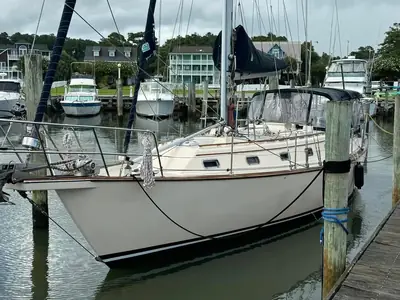 Island Packet 44