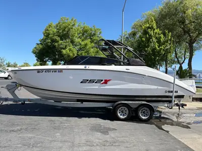 2022 Yamaha 252XE