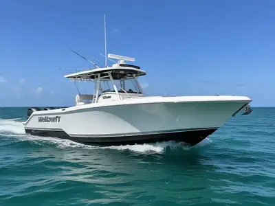2023 Wellcraft 352 Fisherman