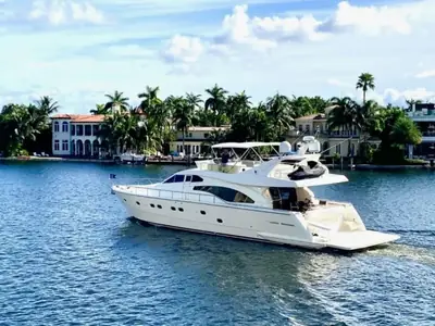 2001 Ferretti 680