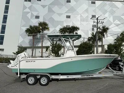 2018 Sea Fox 248 Commander