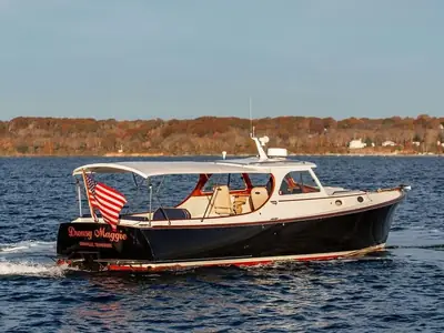 2000 hinckley 36 Picnic Boat