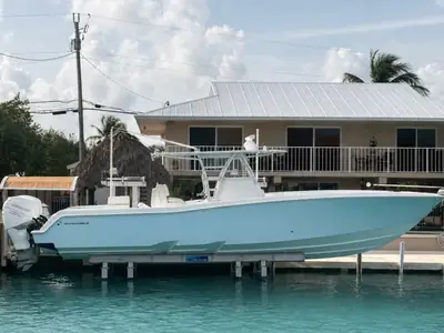 2017 Invincible 39 Open