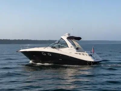 2009 Sea Ray 330 Sundancer