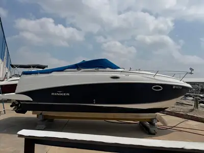 2006 Rinker 250 EXPRESS CRUISER