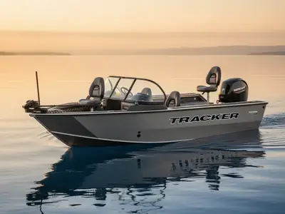 2026 Tracker TARGA V-18 COMBO