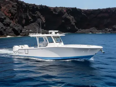 2024 Robalo R360