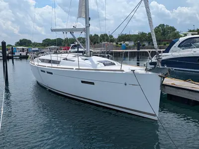 2015 Jeanneau Sun Odyssey 409