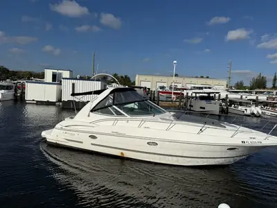 2005 Cruisers 340 Express
