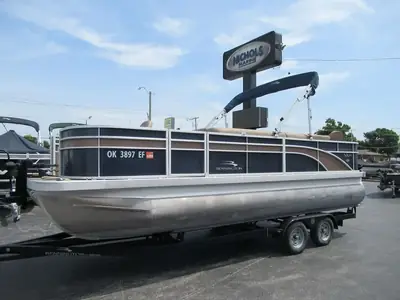 Bennington Pontoons 22 SFX