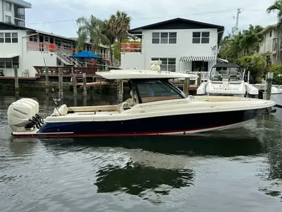 2022 Chris-Craft Calypso 35