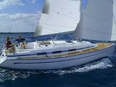 Bavaria 33