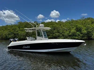 2011 Boston Whaler 280 Outrage