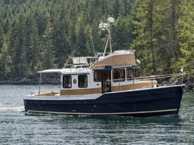 2018 Ranger Tugs R-31 CB