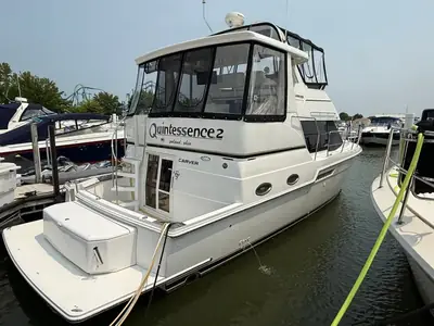 Carver 404 COCKPIT MOTOR YACHT