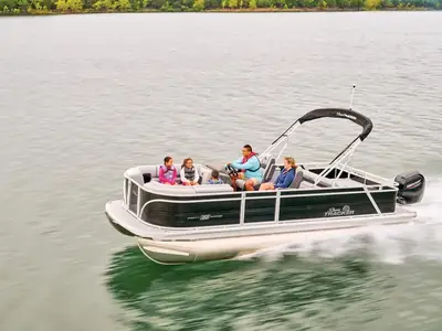 Sun Tracker PARTY BARGE 22 RF DLX