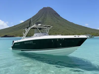 2005 Donzi 35 Zf