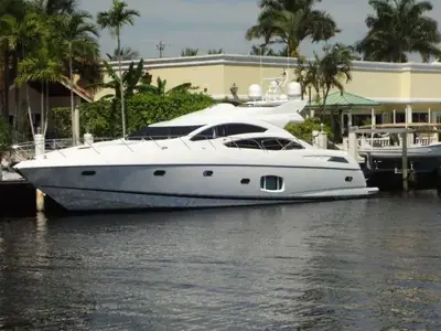 2012 Sunseeker Predator 74