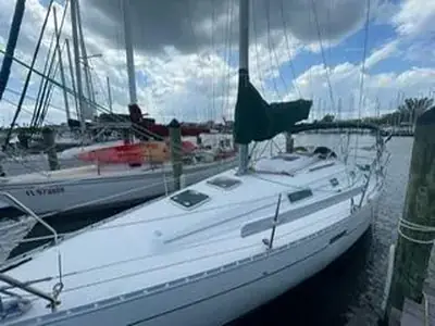 2000 Oceanis 311 Beneteau