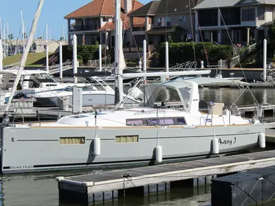 2016 Beneteau Oceanis 35
