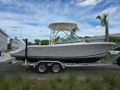 Cobia 240 Dual Console