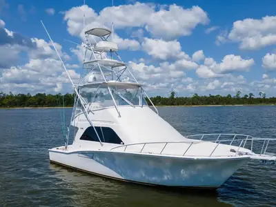 2005 Cabo 40 Flybridge