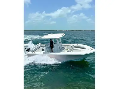 2018 Yellowfin 26 Hybrid