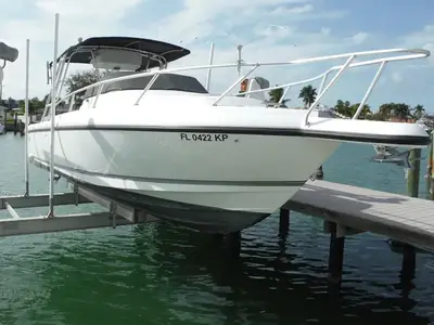 Intrepid Powerboats 289 WALKAROUND