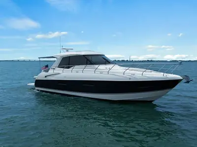 2014 Cruisers 48 Cantius