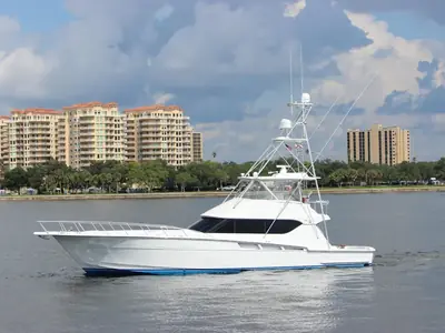 2004 Hatteras 60 Convertible