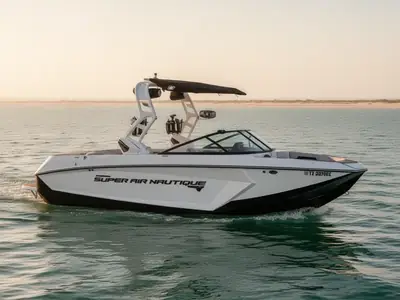 2018 Nautique G23