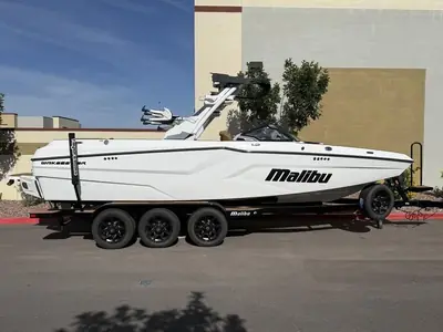 2026 Malibu 24 MXZ