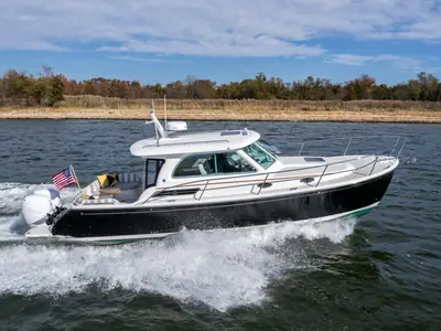 Back Cove 340
