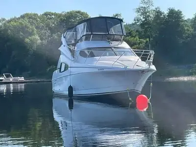 1999 Silverton SPORT BRIDGE 330