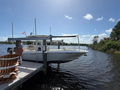 2018 Boston Whaler 270 Dauntless
